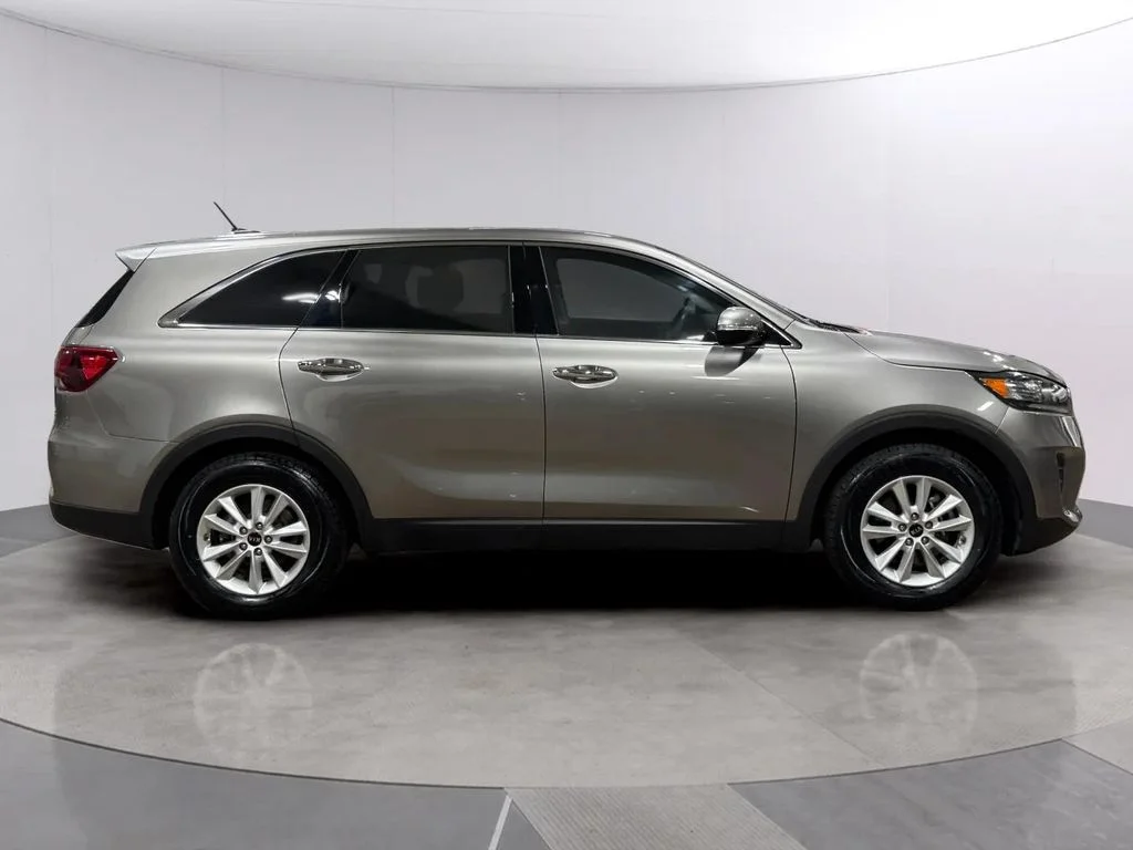 Used 2019 Titanium Silver Kia LX image 2