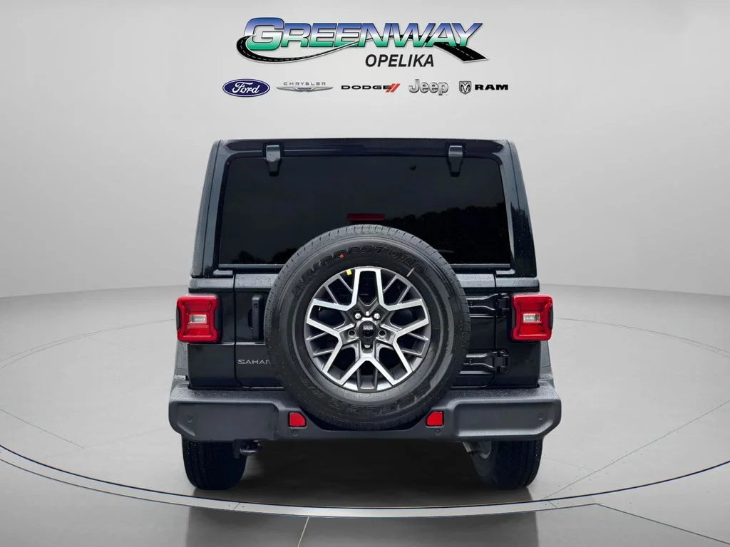 2025 Jeep Wrangler 4-Door Sahara - Photo 6