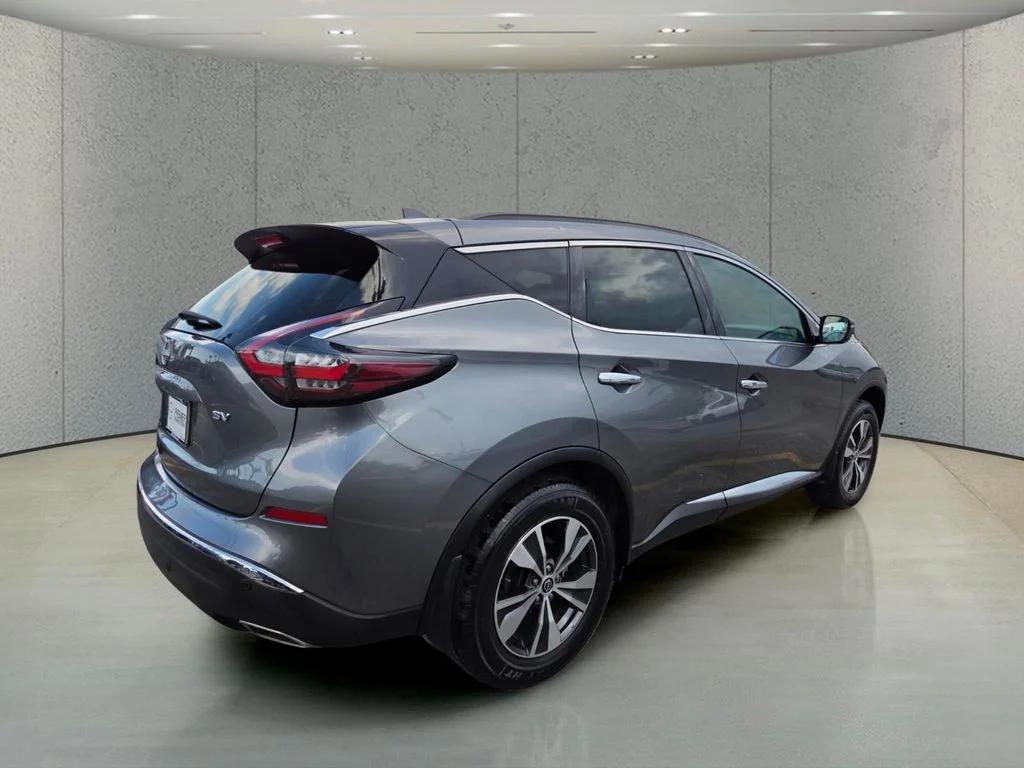 Used 2023 Gray Nissan SV image 5