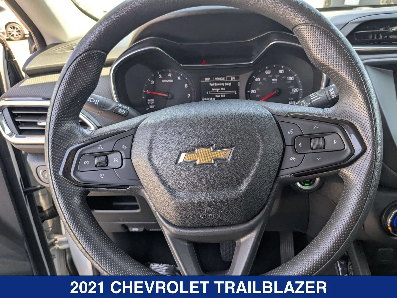 Used 2021 White Chevrolet LT image 13