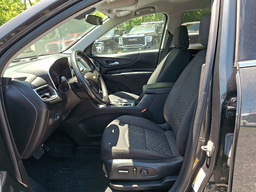 Used 2018 NIGHTFALL GRAY METALLIC Chevrolet LT image 14