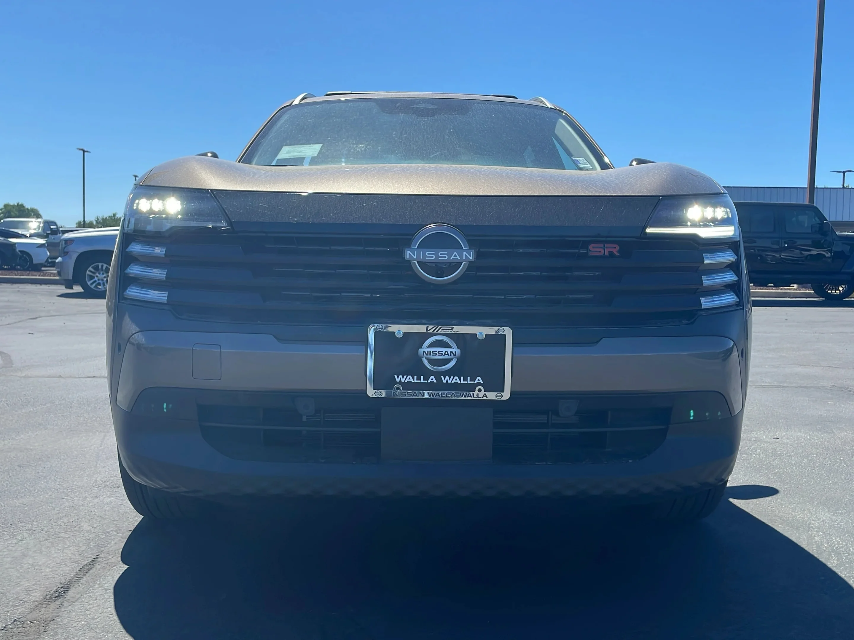 New 2026 Canyon Bronze Metallic Nissan SR image 26