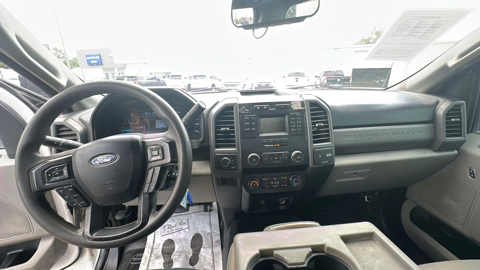 Used 2019 White Ford XL image 9