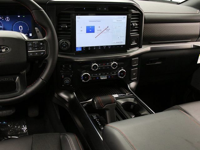 2025 Ford F-150 Raptor - Photo 17