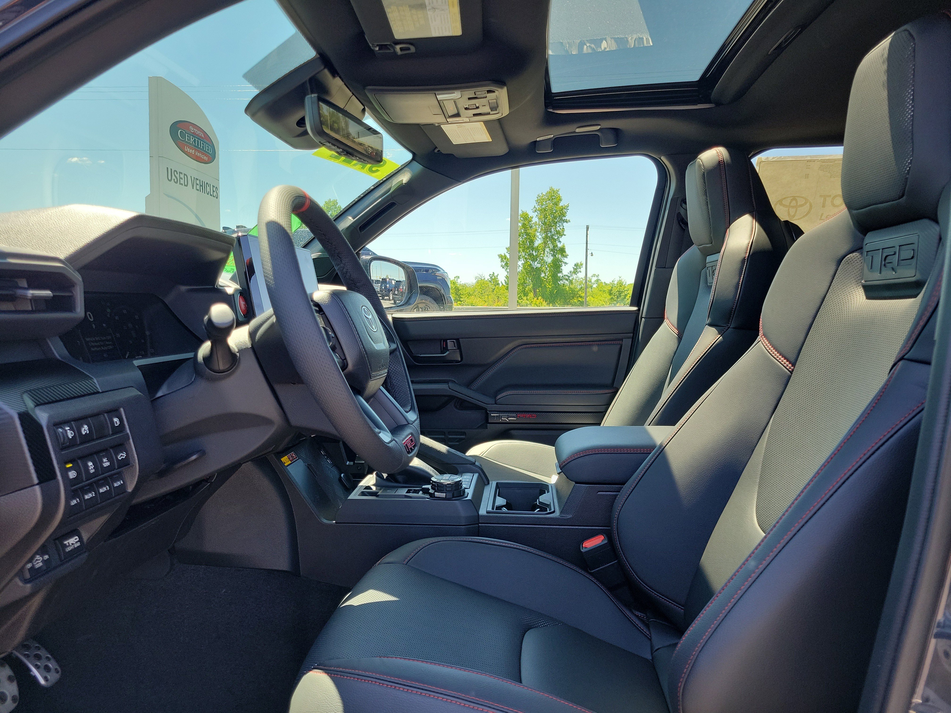 2026 Toyota Tacoma TRD Pro - Photo 15