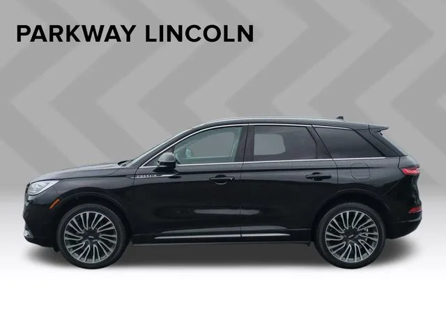 Used 2022 Black Lincoln Reserve image 2