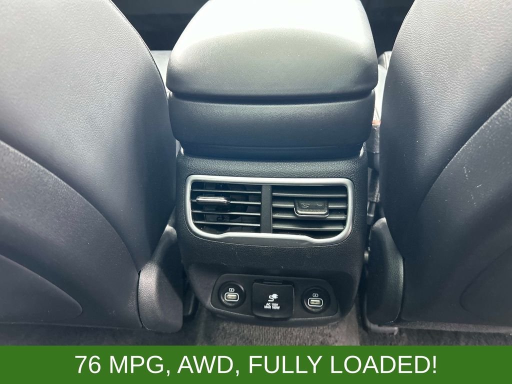 Used 2023 Black Hyundai Limited image 17