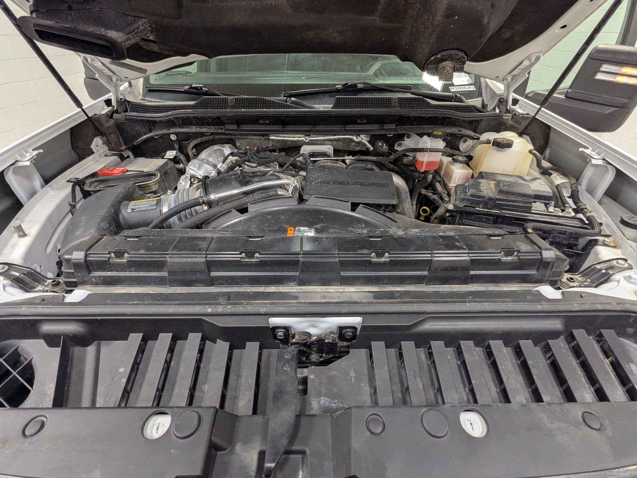 Used 2024 Summit White Chevrolet LT image 23