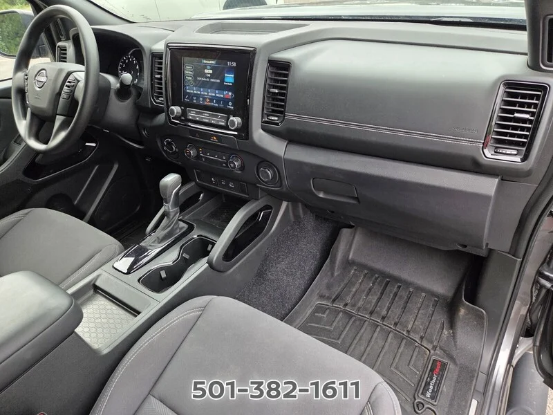Used 2023 Gun Metallic NISSAN CREW CAB 4X4 SV AUTO *LTD AVAIL* image 21