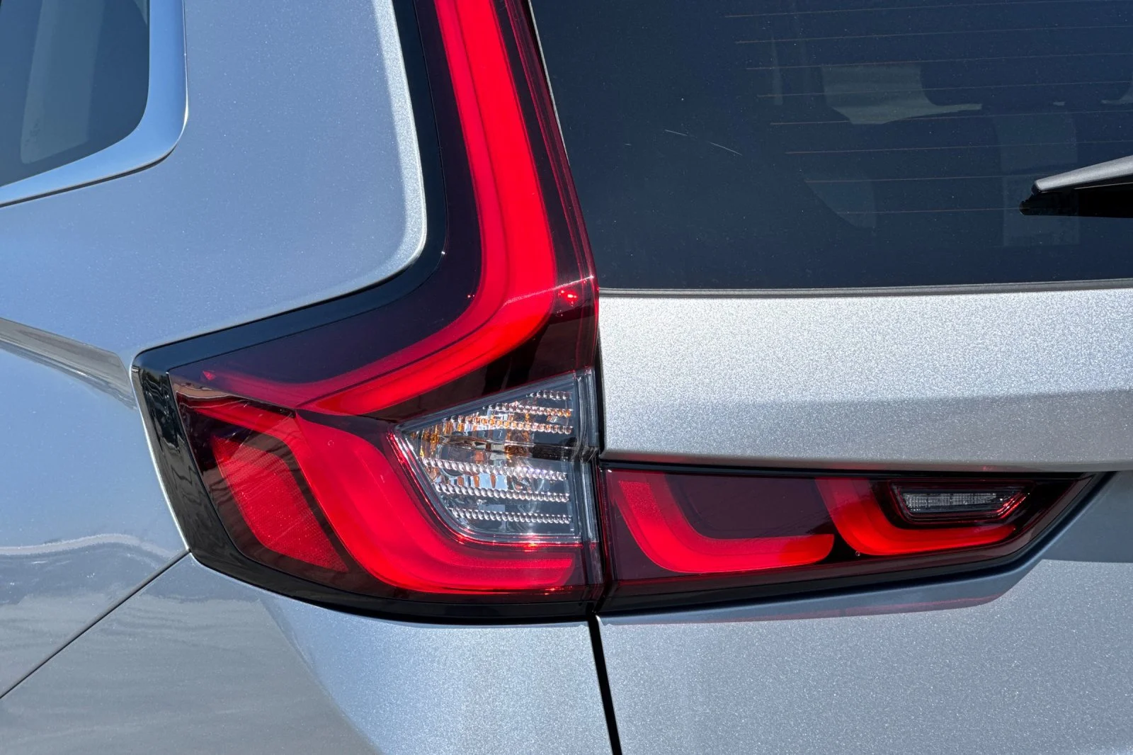 New 2027 Solar Silver Metallic Honda EX-L image 11