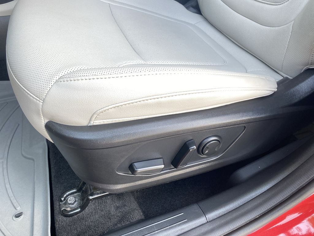 Certified Used 2023 Calypso Red Hyundai SEL image 12