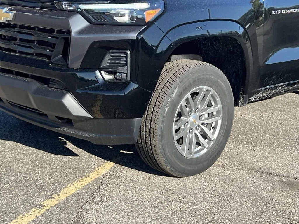 2026 Chevrolet Colorado LT - Photo 8