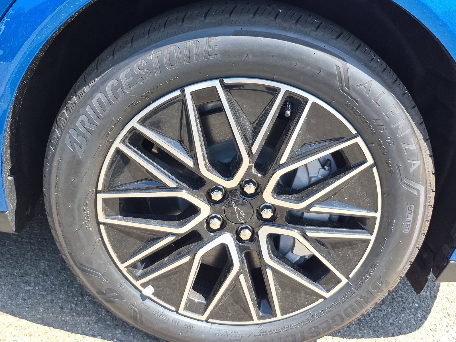 New 2026 Velocity Blue Metallic Ford Premium image 16