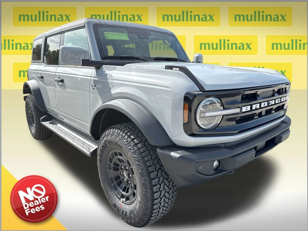 New 2026 White Ford Outer Banks image 1