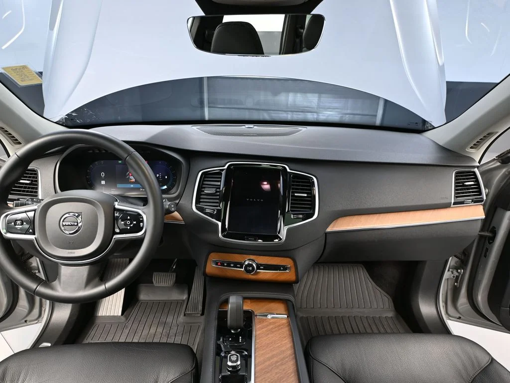 2024 Volvo XC90 Plus - Photo 26