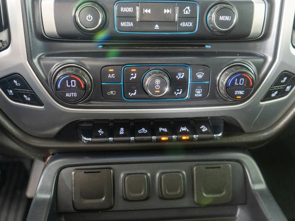 Used 2018 Gray GMC SLT image 20