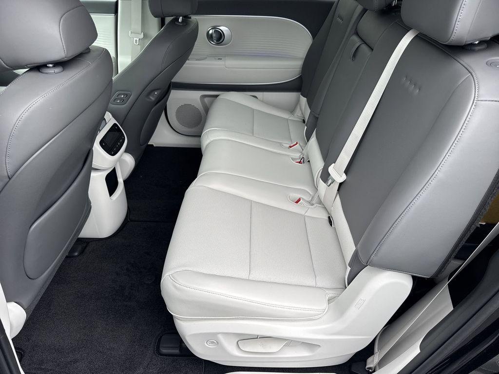 New 2026 Black Hyundai SEL image 19