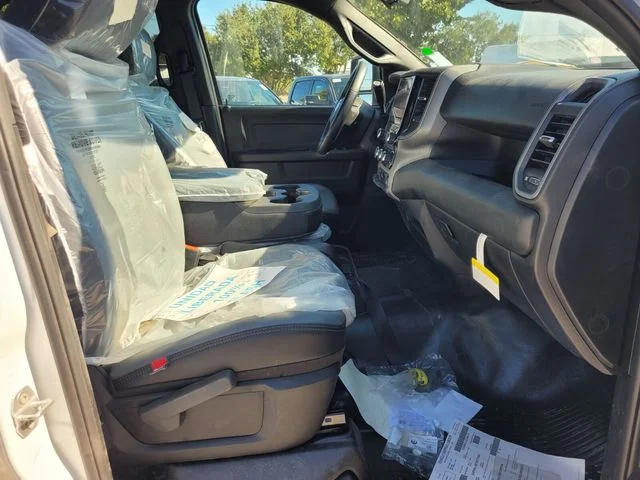 2025 RAM 2500 Tradesman - Photo 16