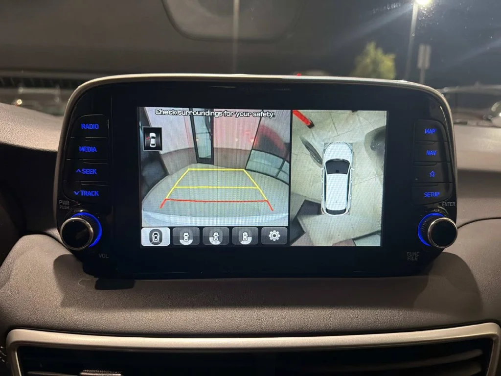 Used 2021 White Hyundai Ultimate image 23