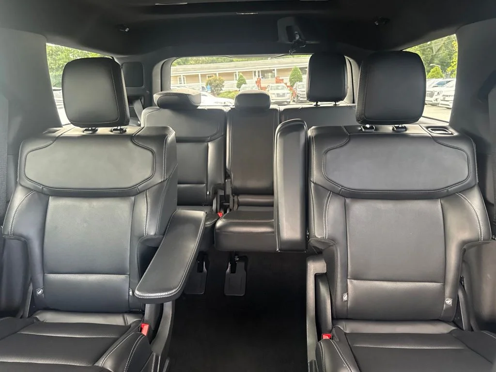 Used 2025 White Ford Platinum image 5