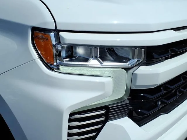 New 2026 Summit White Chevrolet RST image 2