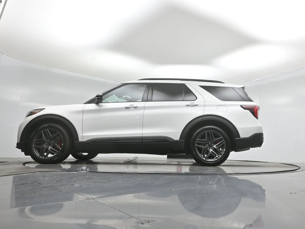 New 2026 Star White Metallic Tri-Coat Ford ST image 54