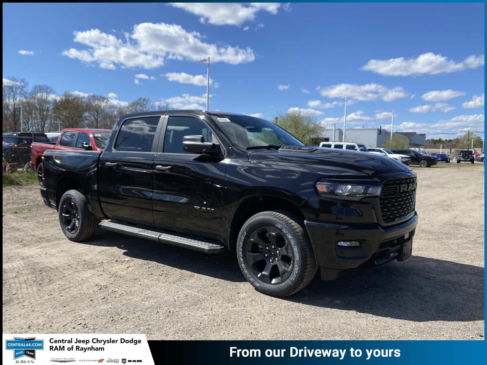 2026 RAM 1500 Express 4x4 Crew Cab 5'7's photo