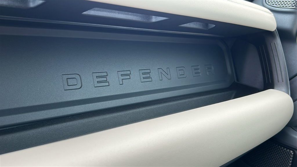 Certified Used 2024 Gray Land Rover X-Dynamic SE image 27