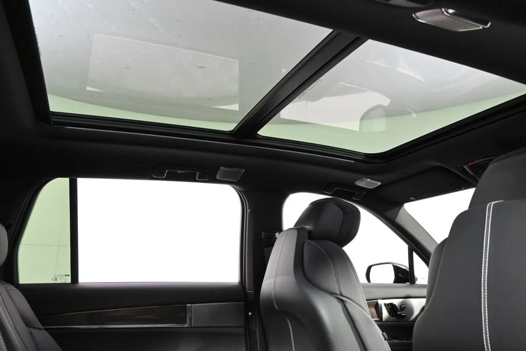 2026 Cadillac VISTIQ Sport - Photo 17