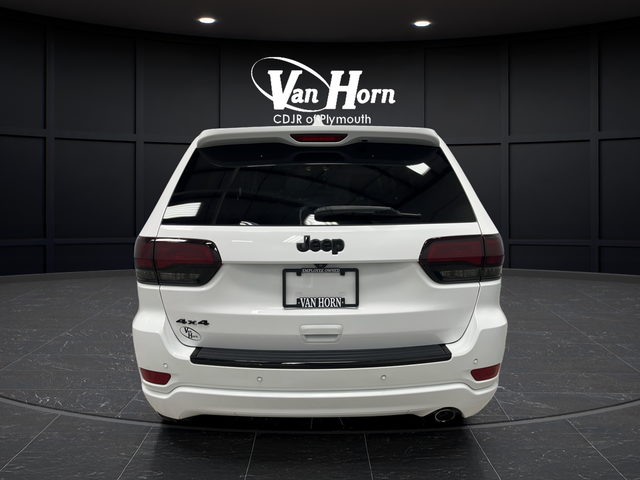 Used 2018 Bright White Clearcoat Jeep Altitude image 6
