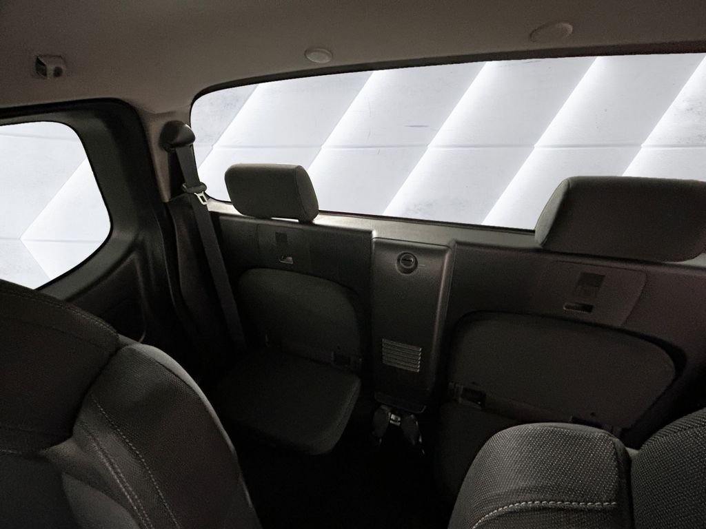 Used 2022 White Nissan SV image 18