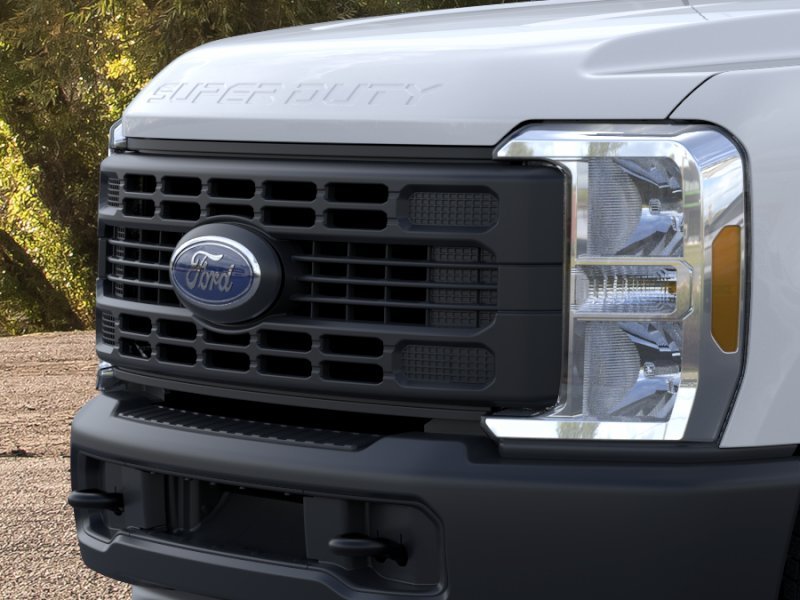 2025 Ford F-350 Super Duty Chassis Cab XL - Photo 39