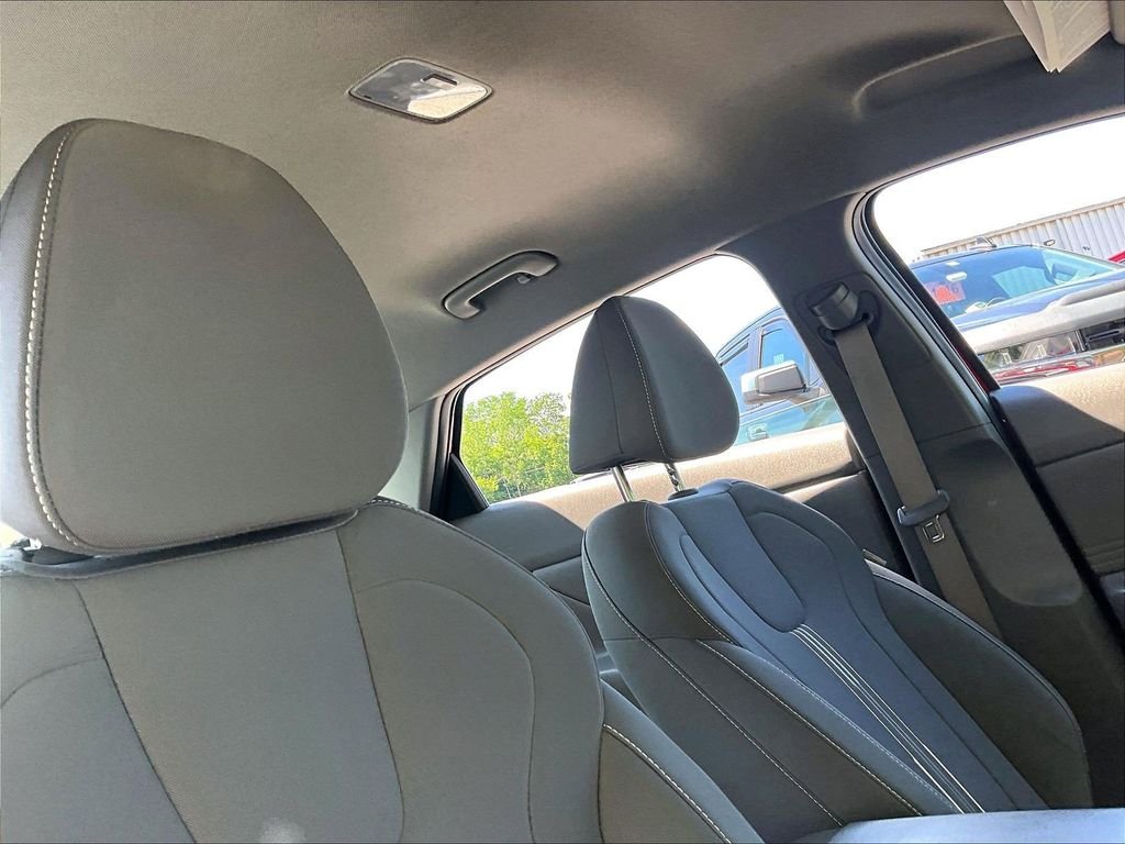 Used 2023 Red Hyundai SEL image 22