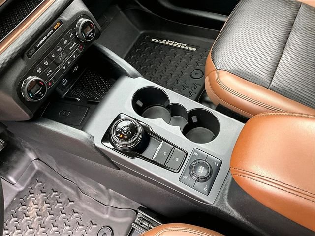 Used 2021 Orange Ford Badlands image 15