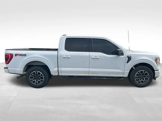 Used 2022 White Ford XLT image 2