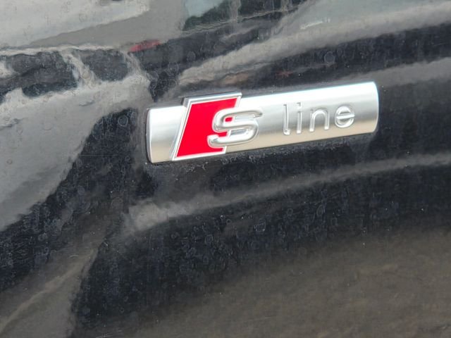 Used 2018  Audi 2.0T Premium image 17