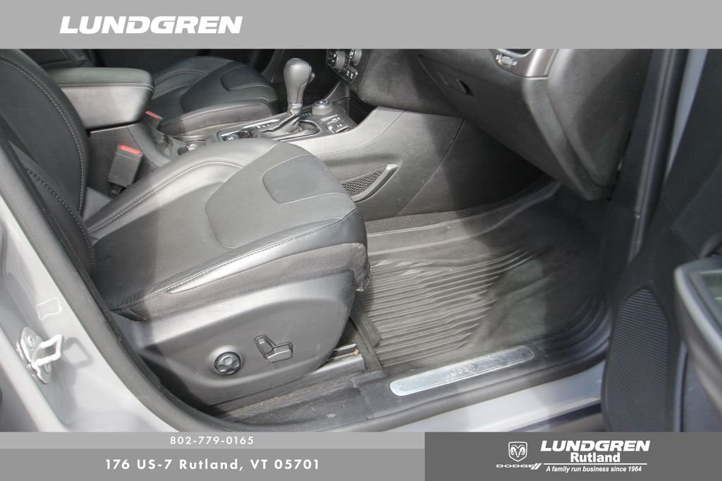 Used 2021 Gray Jeep Limited image 23