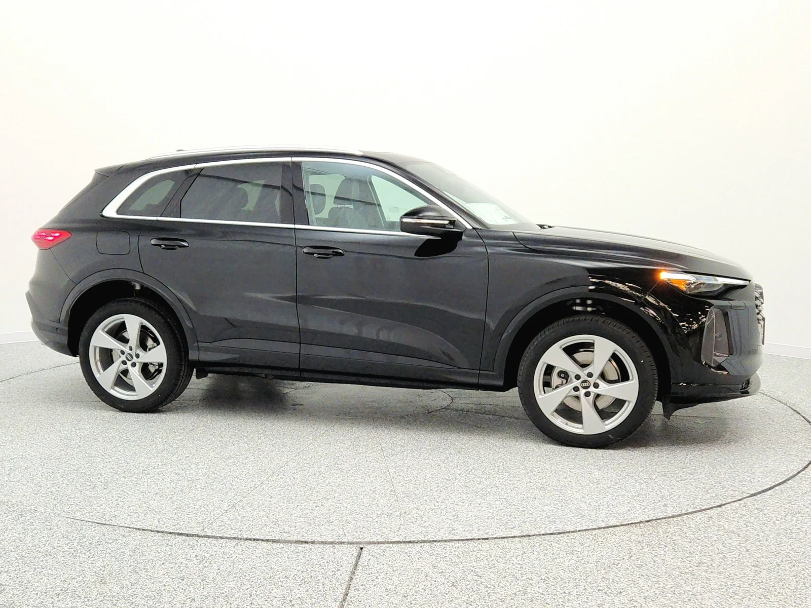 New 2026 Mythos Black Metallic Audi Premium Plus 2.0 TFSI quattro image 4