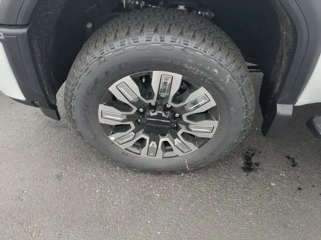 New 2026 Summit White GMC Denali image 30