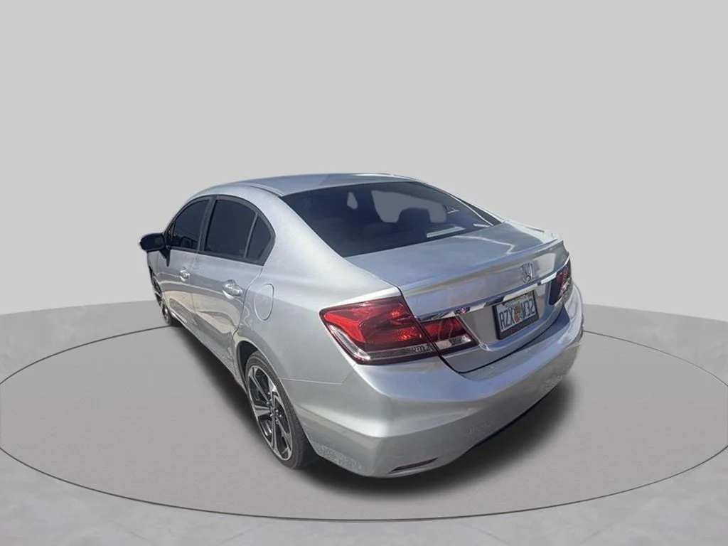 Used 2014 Silver Honda LX image 3