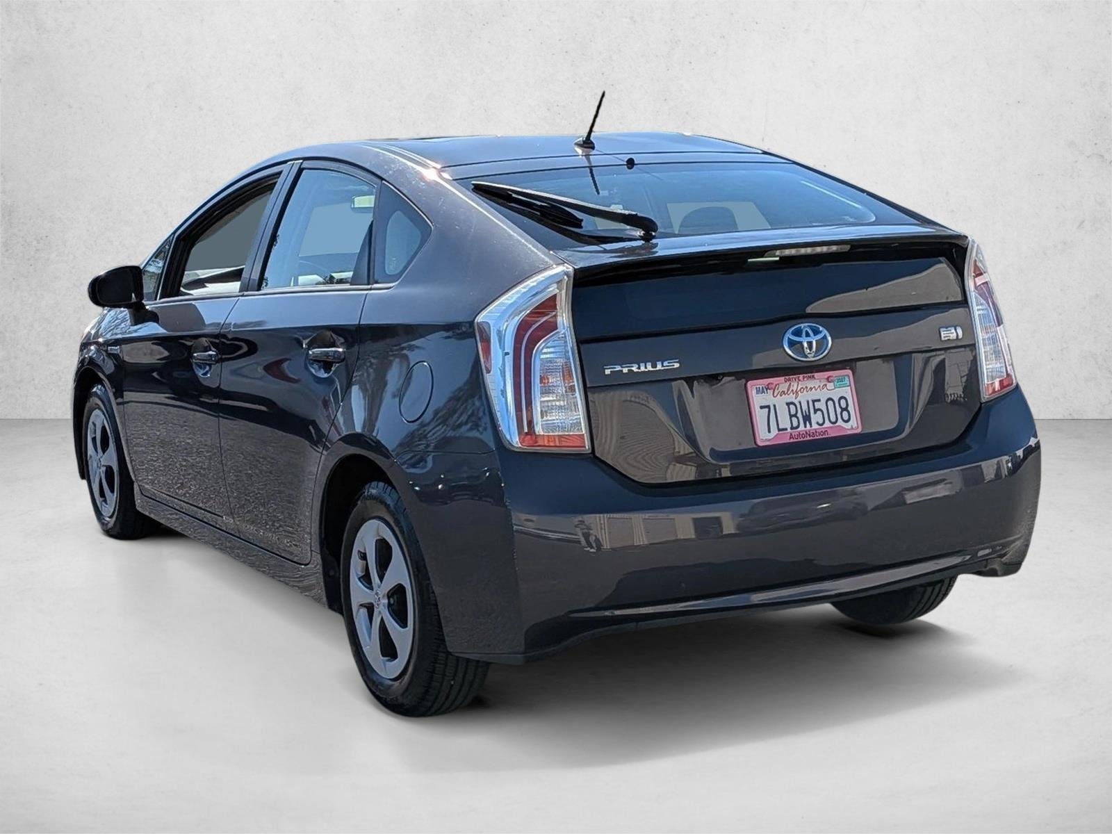 Used 2015 Winter Gray Metallic Toyota Two image 8