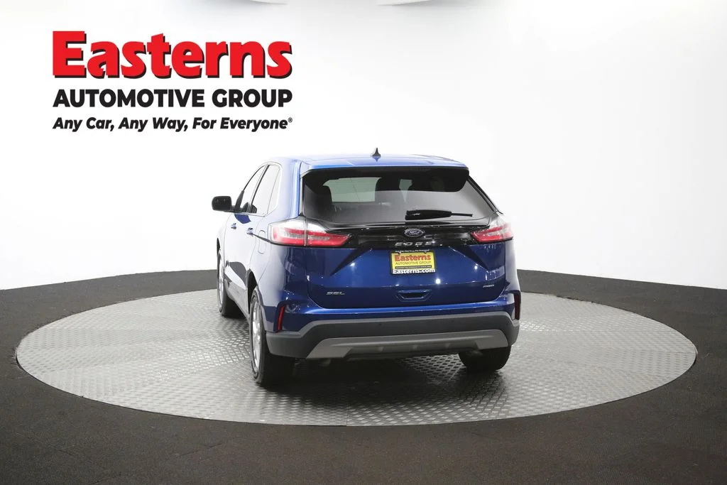 Used 2023 Blue Ford SEL image 36