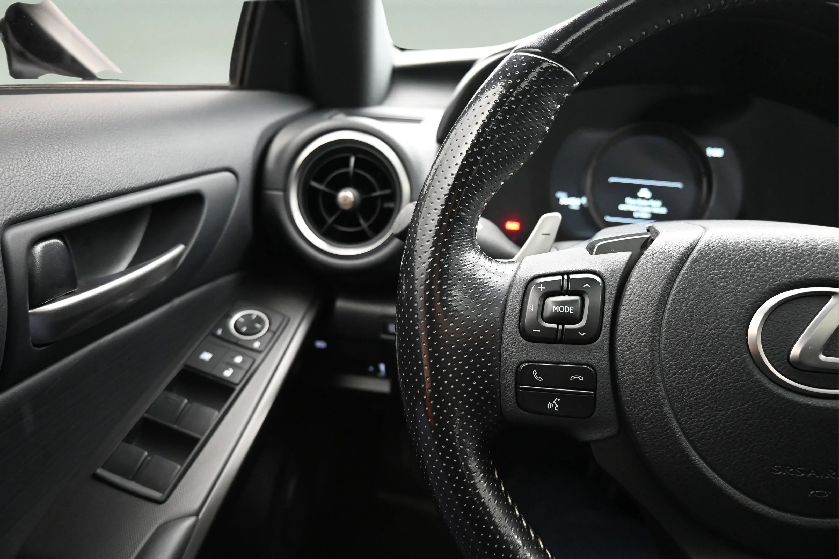 Used 2022  Lexus IS 350 F SPORT image 23