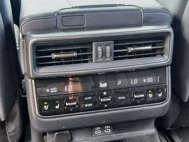 Used 2024 Manganese Luster Lexus LX 600 Luxury image 21