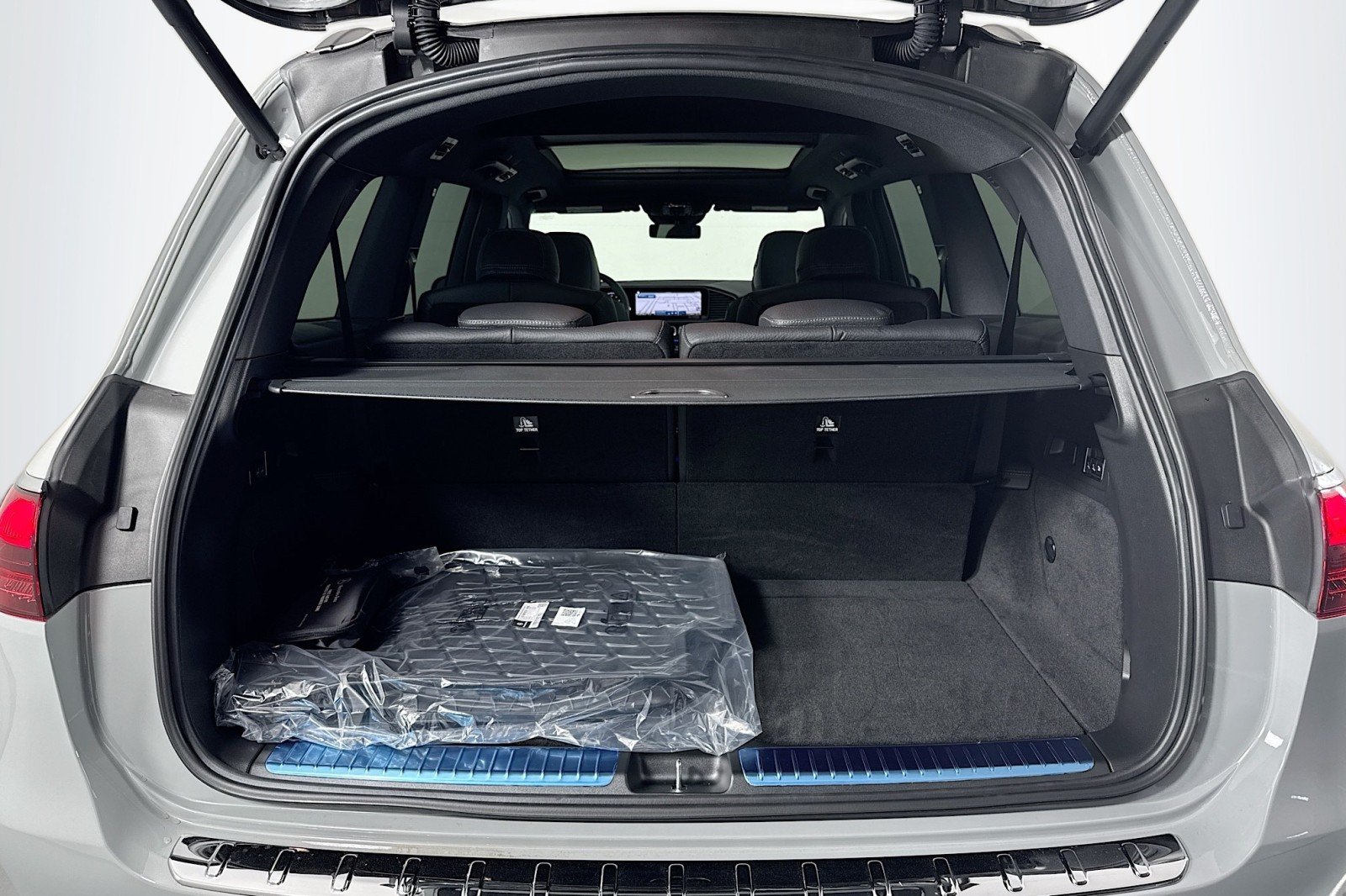New 2026 MANUFAKTUR Alpine Grey Mercedes-Benz GLS 580 4MATIC® SUV image 23