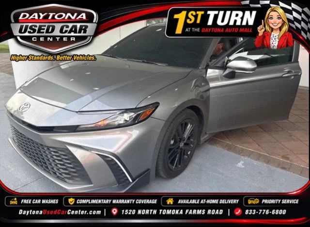 Used 2025 Gray Toyota SE image 1