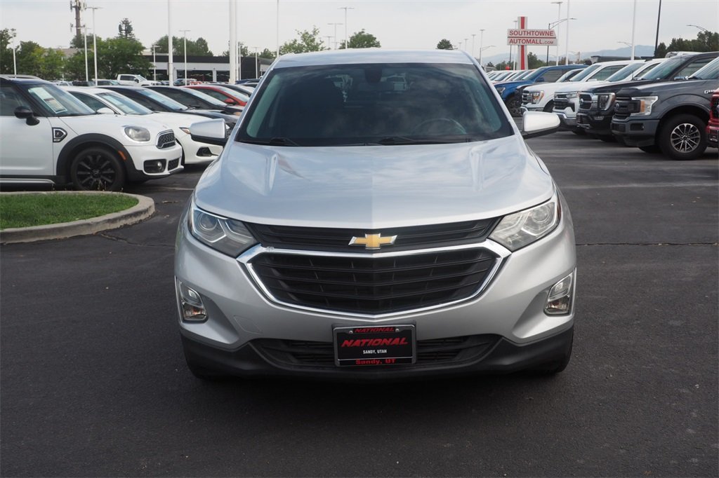 2019 Chevrolet Equinox LT photo 2