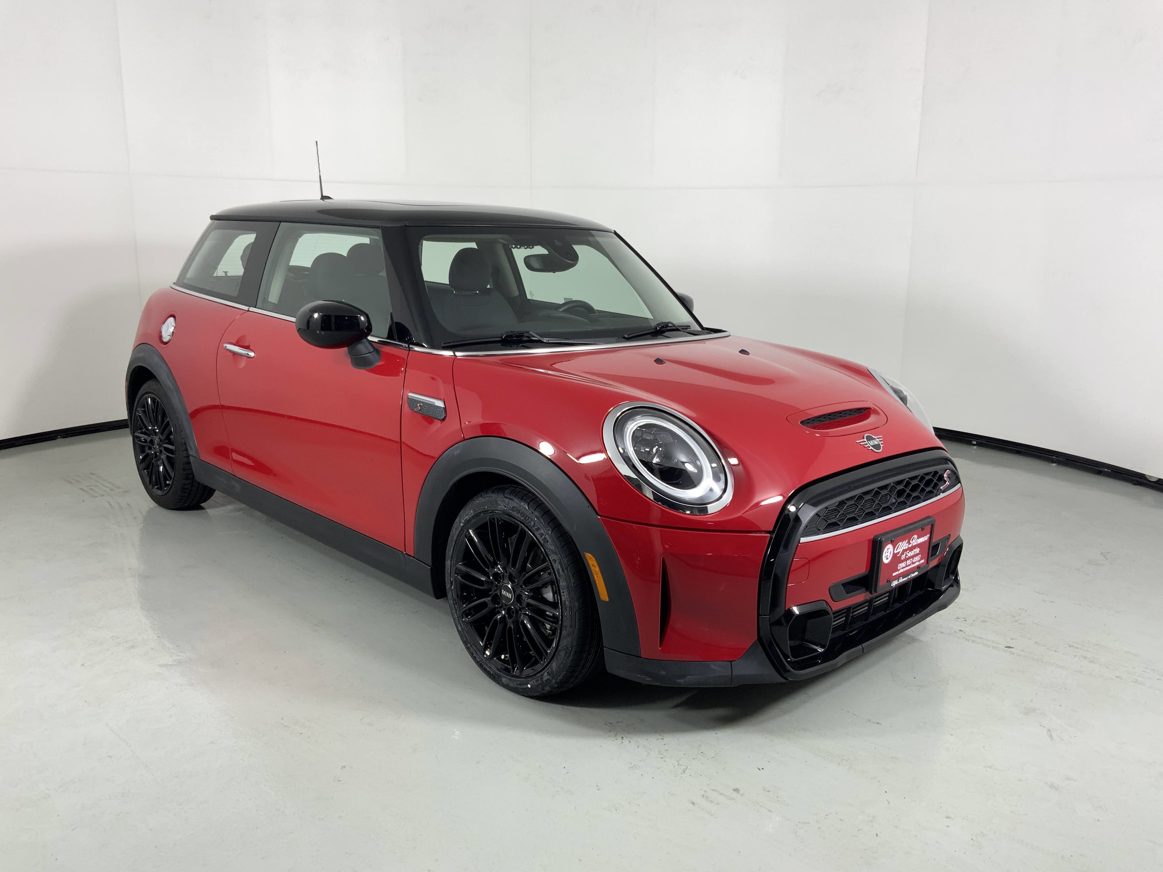 2023 Mini Cooper 2 Door Hardtop S photo 3