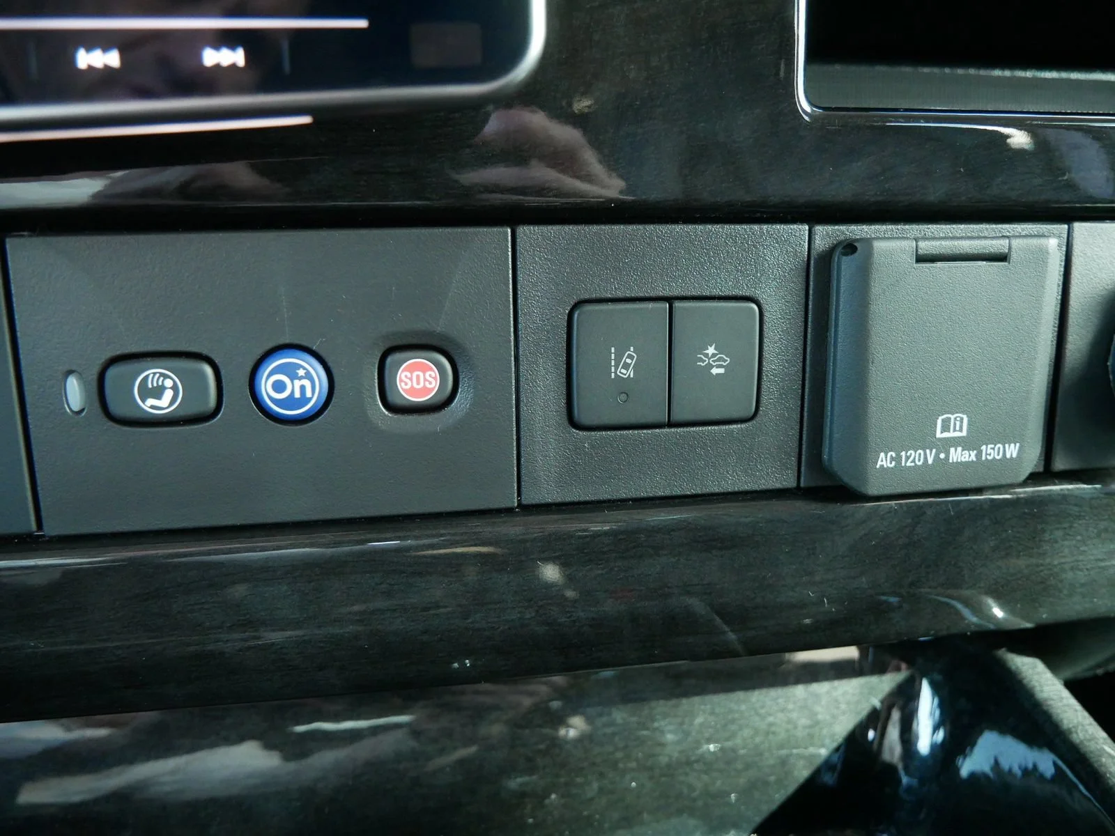 Used 2025 Onyx Black GMC Work Van image 37