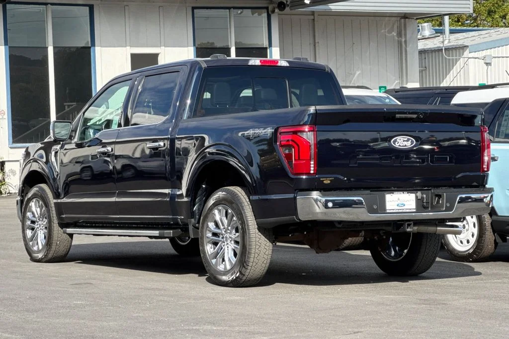 Used 2024 Blue Metallic Ford Lariat image 8
